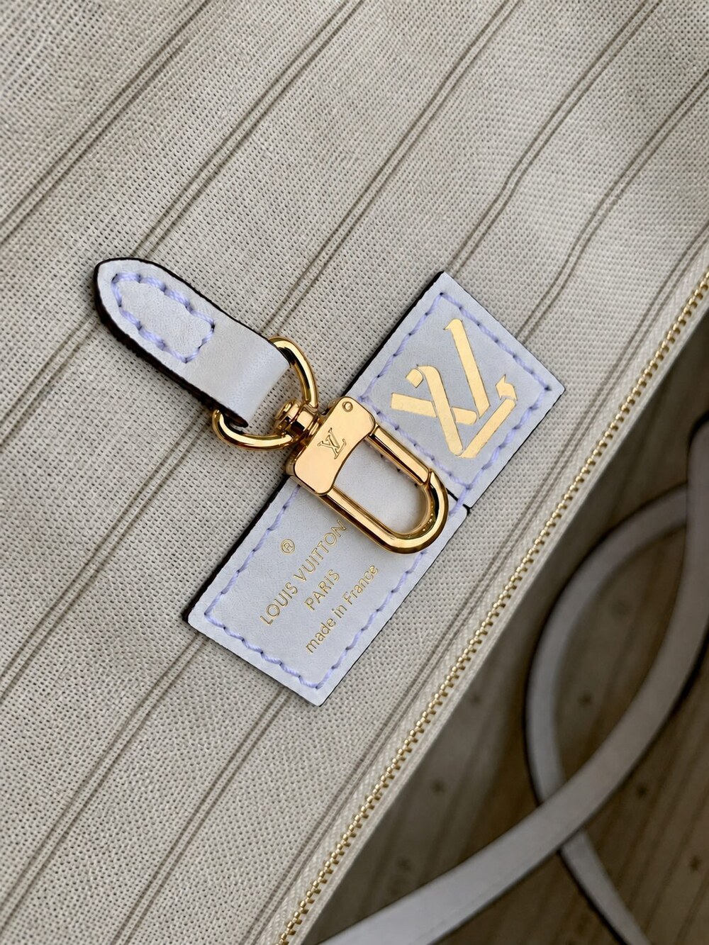 Louis Vuitton White Trim Monogram Carryall from Puerto Banus Edition - Picture 3 of 9